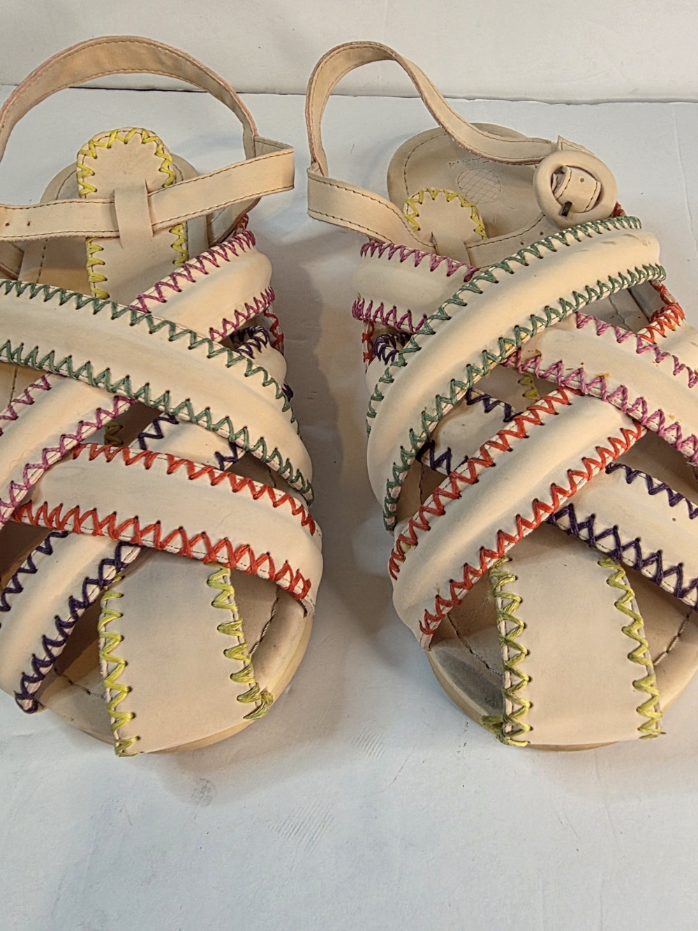 NWOT FARM Rio Cream Vegan Leather Sandals with Rainbow Stitching Size 10